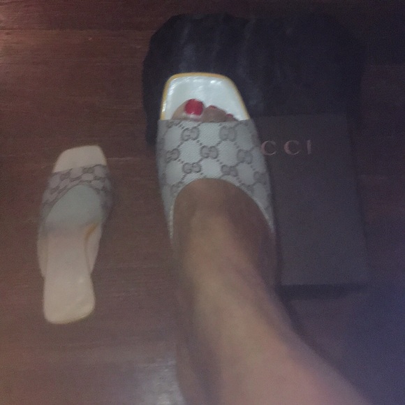 Gucci Shoes - 💯Authentic Gucci Wedges